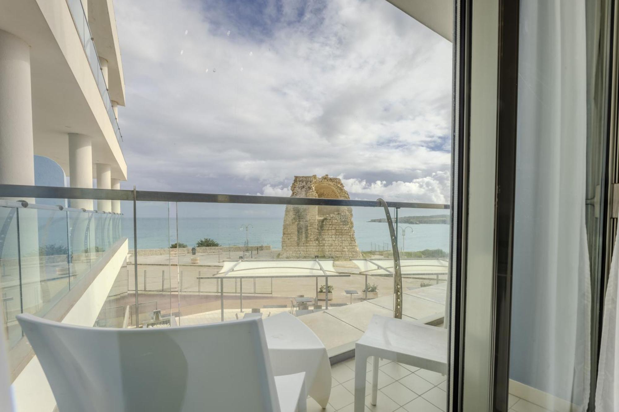 Hotel Belvedere Torre dell'Orso Eksteriør billede